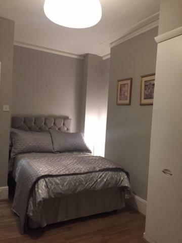 Perfect 2 Bedroom Flat Shepherds Bush W12 London Exterior foto